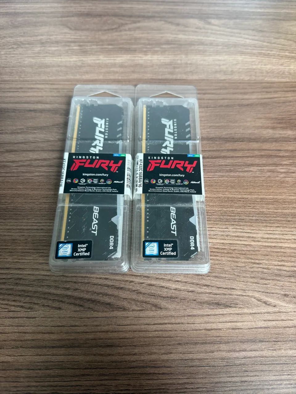 Memória RAM Kingston Fury Beast 32gb (2x16gb) DDR4 3200mhz - Lacrada