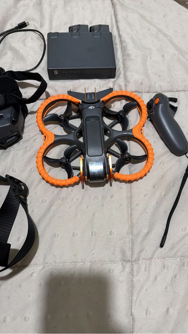 Drone DJI AVATA 2 FLY MORE COMBO