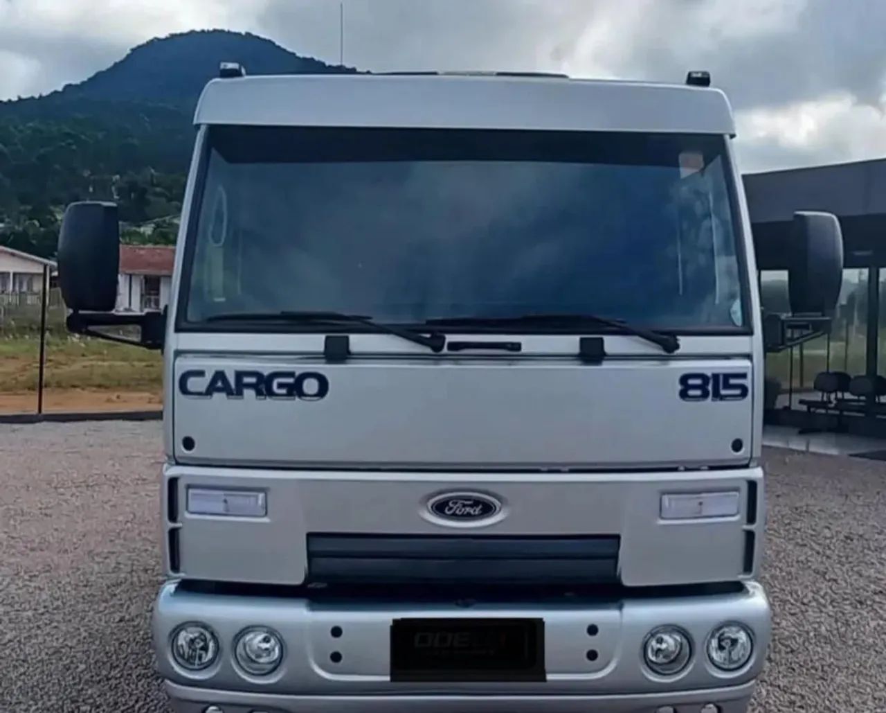 Ford Cargo 815 Plataforma 2012 - Foto 2