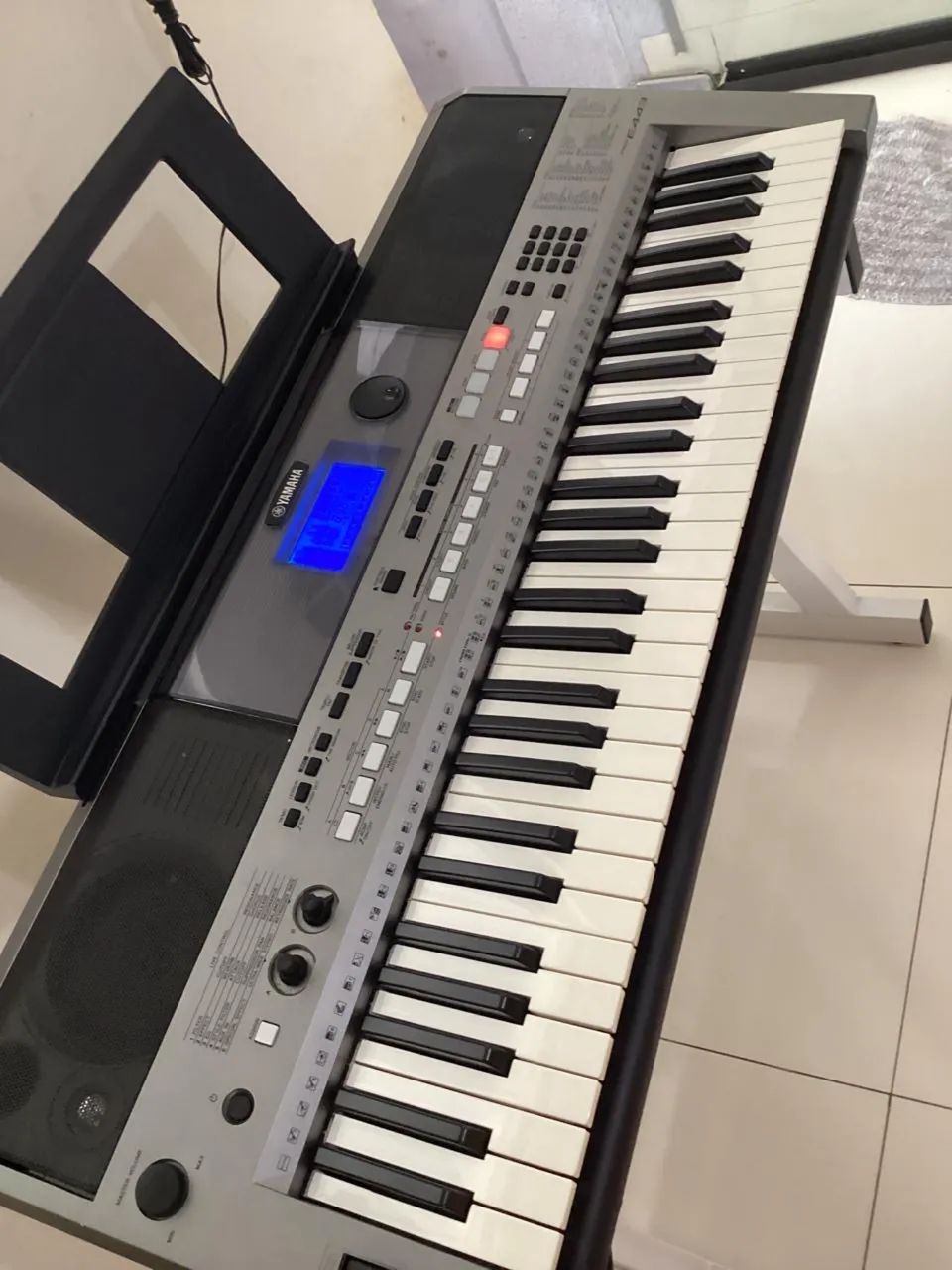 Teclado YAMAHA PSR E443 (PEGA PEN DRIVER) - Foto 2