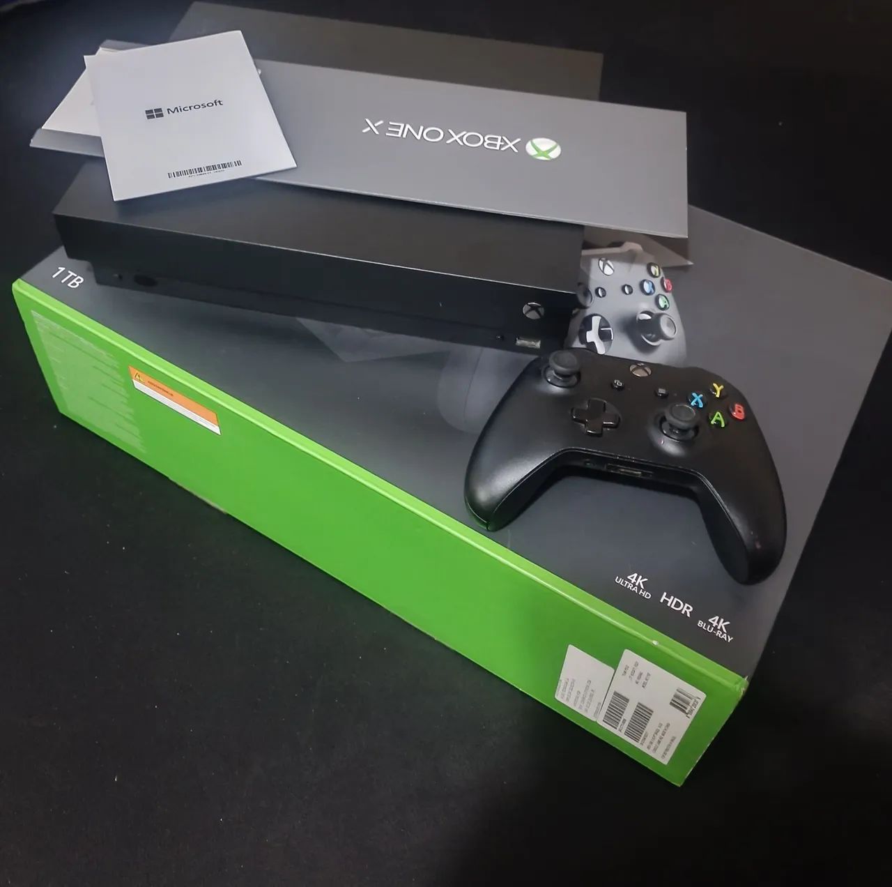 Xbox One X 