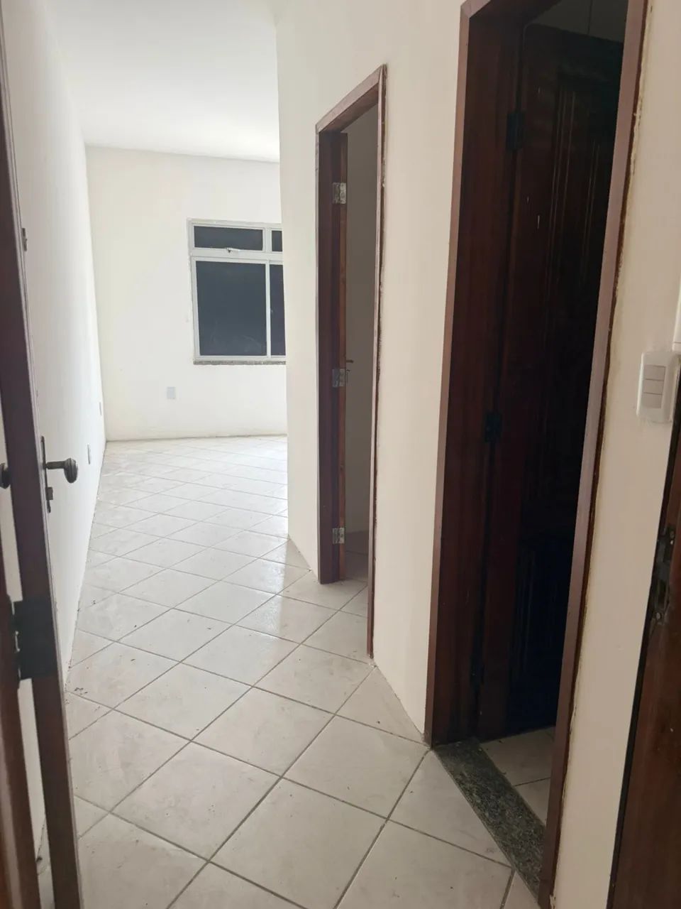 Alugo Sala Comercial na Av Silas Munguba