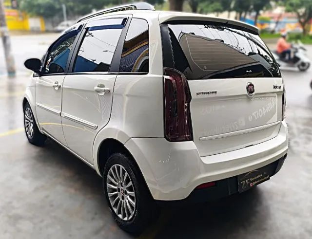 Fiat Idea Attractive 1.4 Fire Flex 8V 5P 2015 - Foto 4