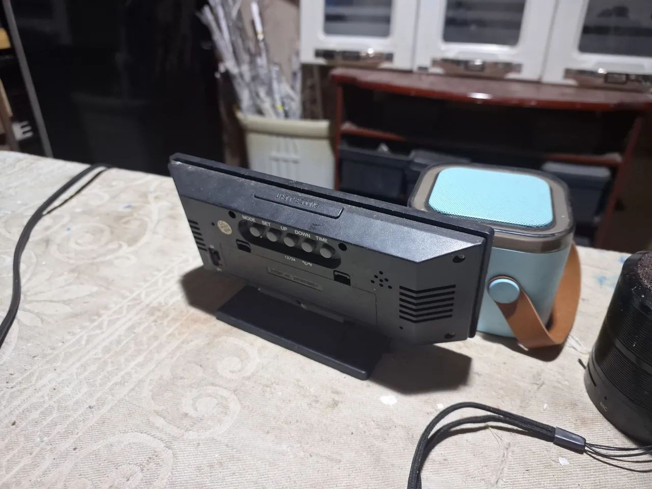 Lote com 3 caixas de som nao sei se funciona e nao sei o defeito  - Foto 2