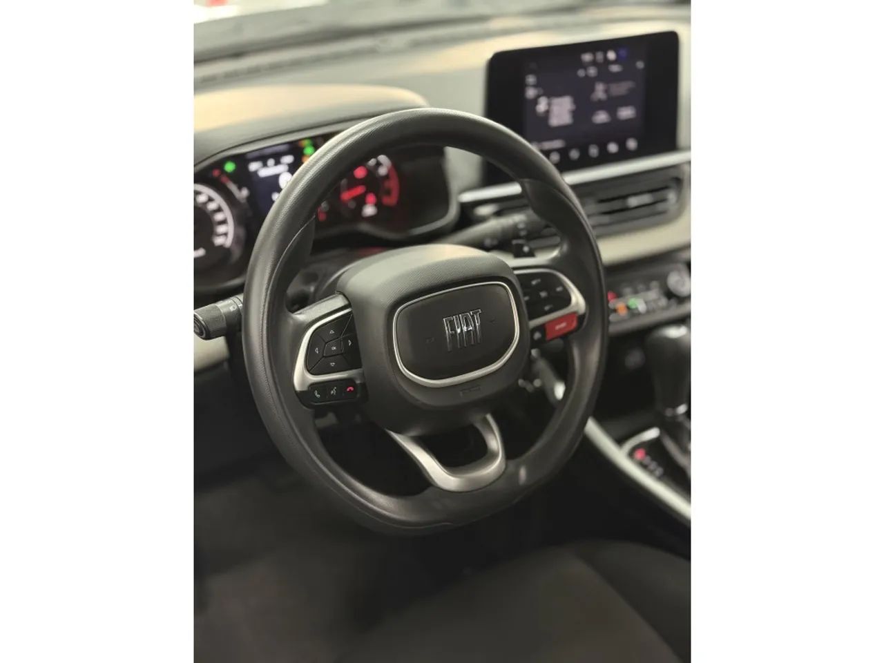 Fiat Fastback 1.0 200 Turbo Flex AUT 2025 - Foto 4