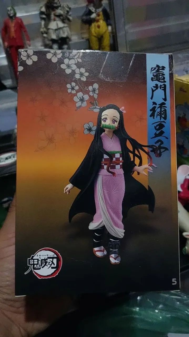 2 action figure do Damon slayer