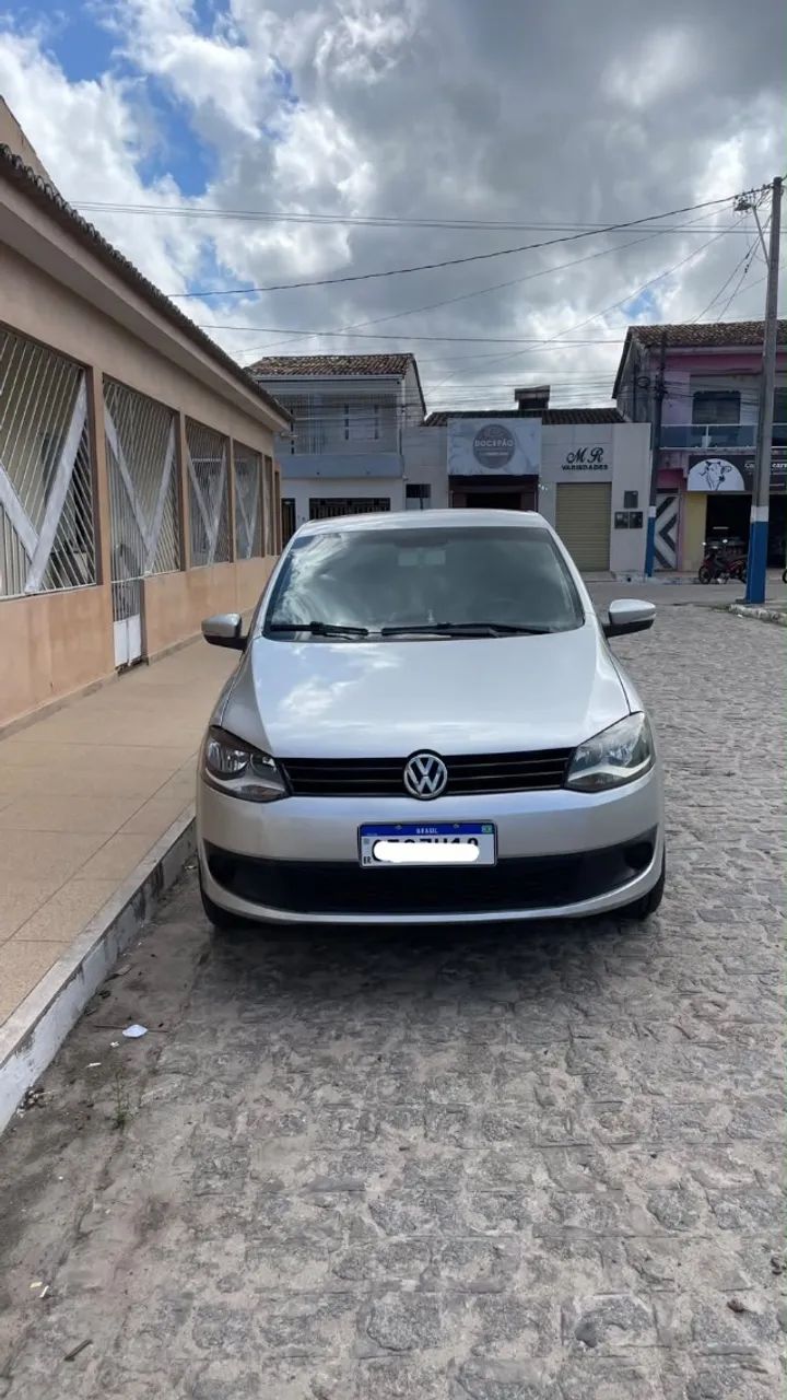 Volkswagen Fox 1.0 MI Total Flex 8V 5P 2013 - Foto 2