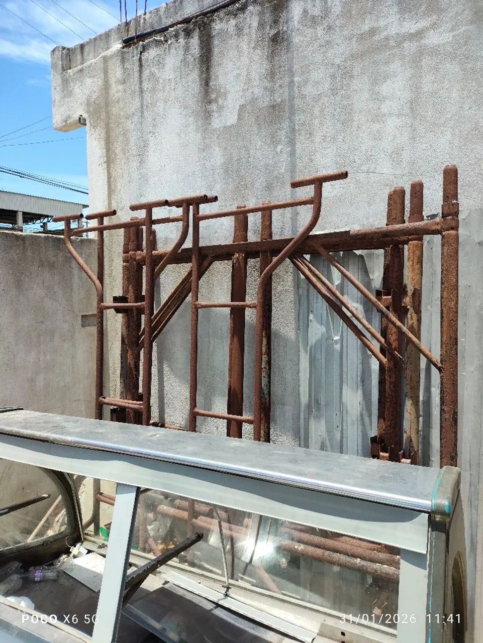 Andaime bruto de elevador, mas da pra usar como andaime normal. - Foto 2