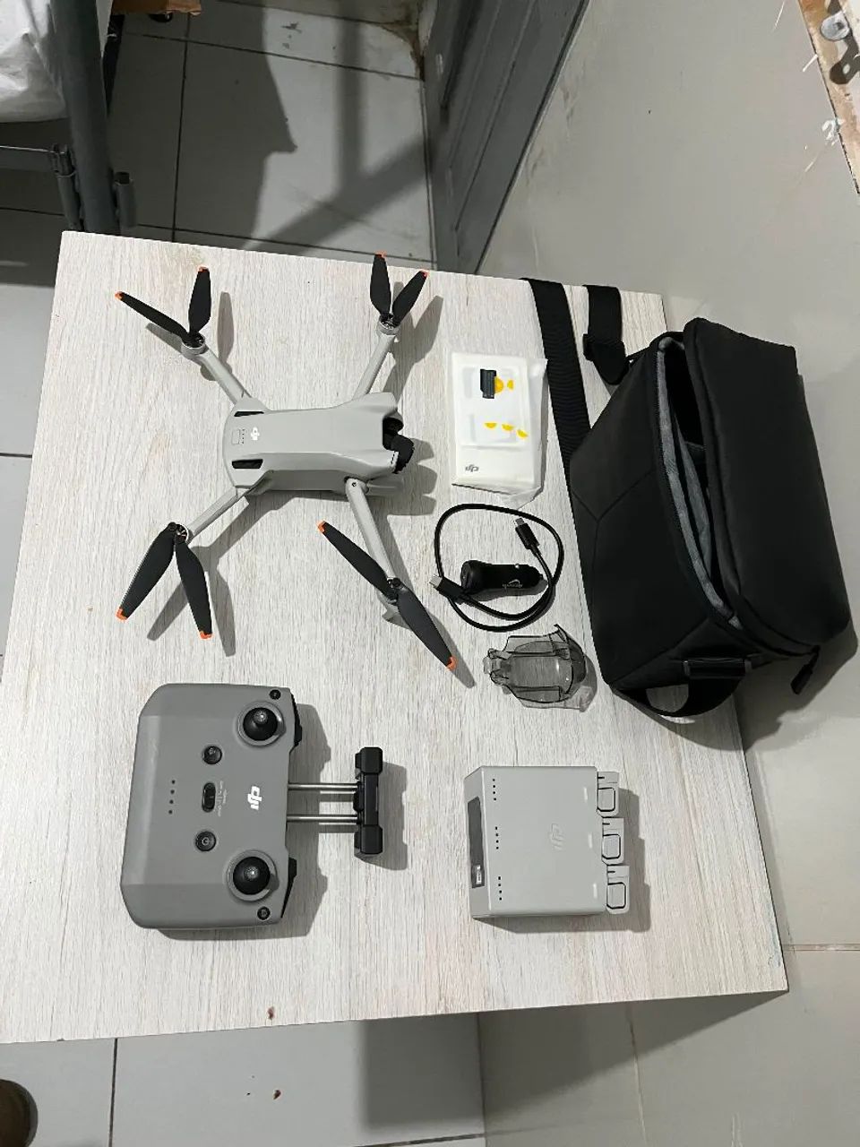 Dji Mini 3 Fly More Combo Plus - Foto 2