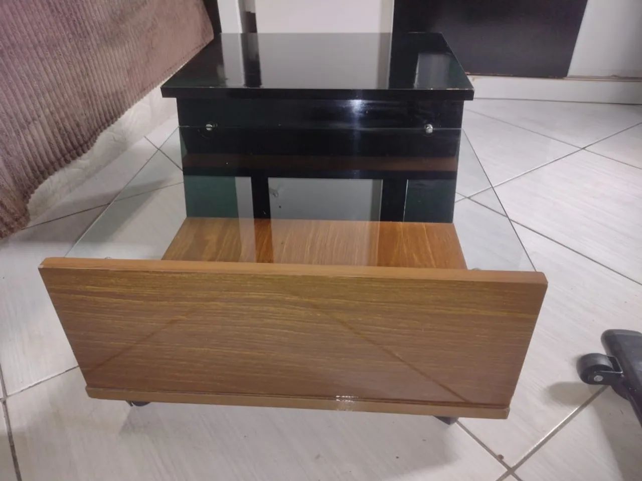 Mesa de centro de vidro 