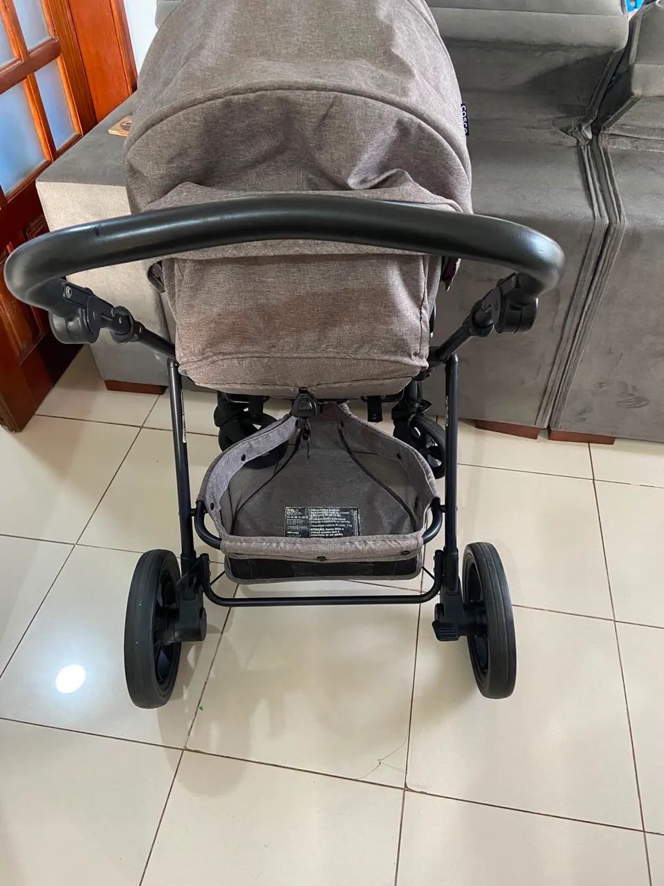 Carrinho de bebê. - Foto 2