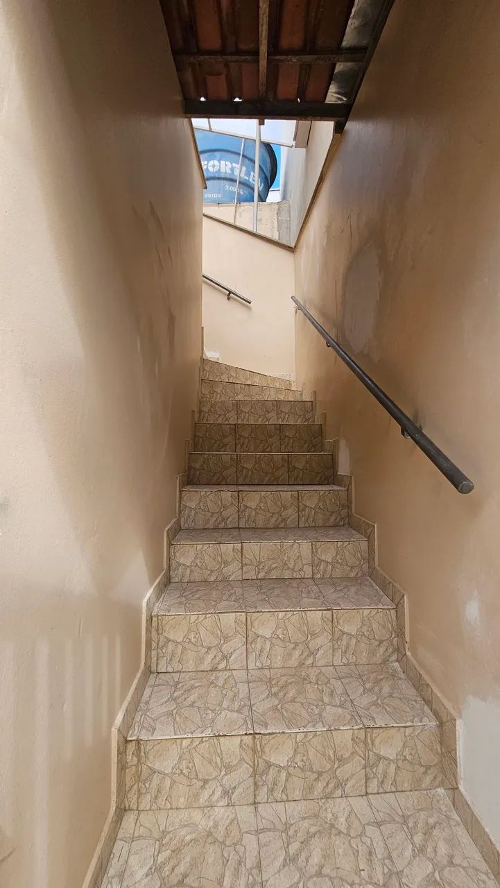 Aluga-se esta casa  - Foto 2