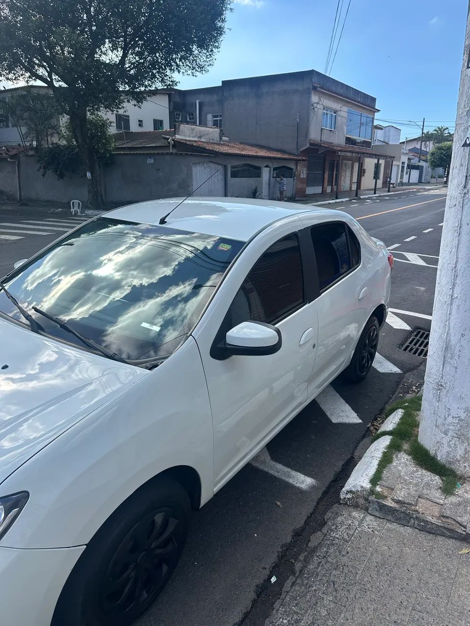 Renault Logan Expression Hi-flex 1.6 8V 4P 2014 - Foto 3