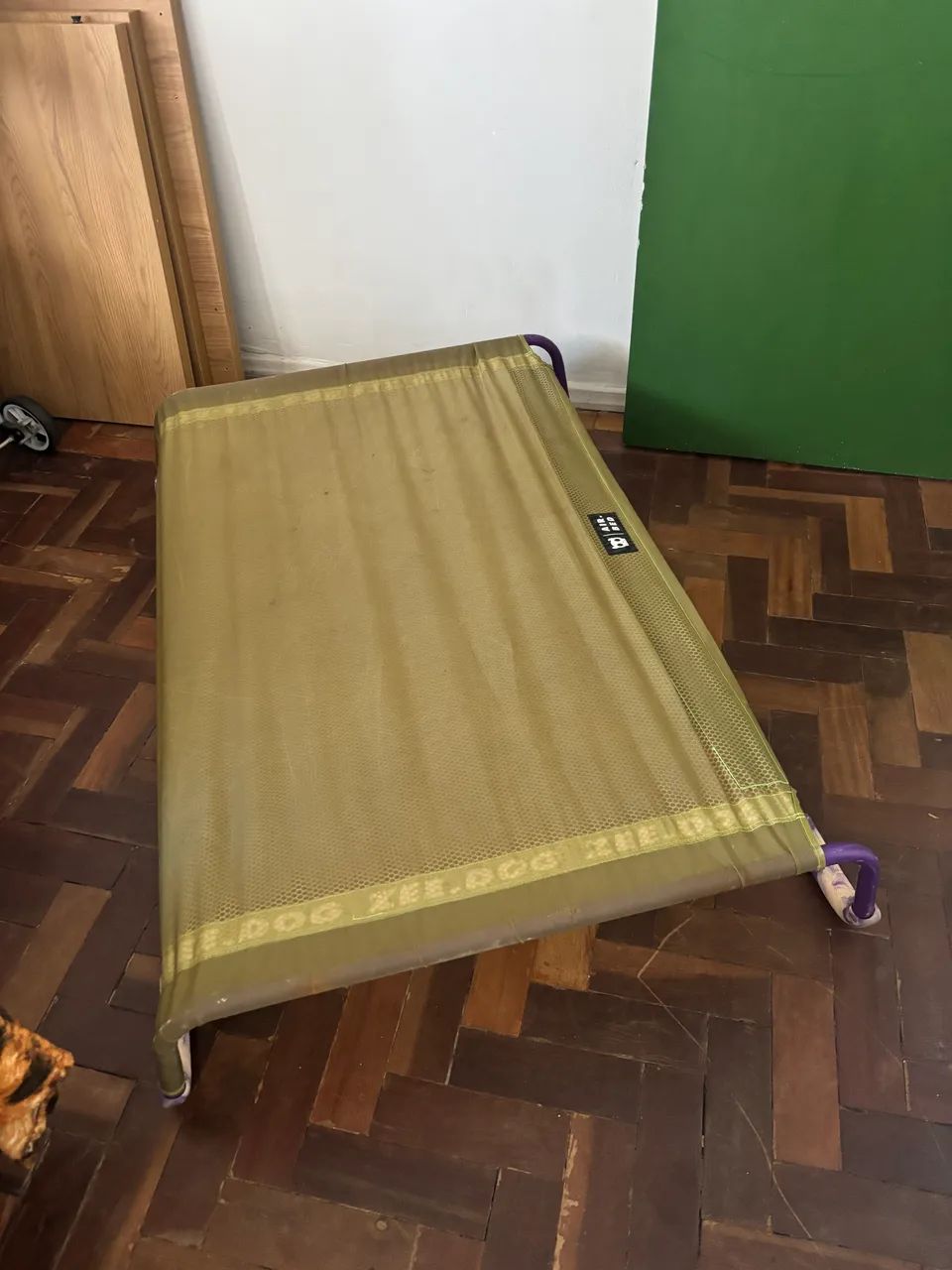 Cama Elevada Zee.Dog Air.Bed G - Verde