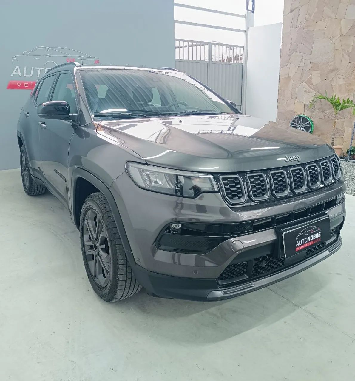 Jeep Compass Longitude Night Eagle 1.3 Flex 2025 - Foto 3