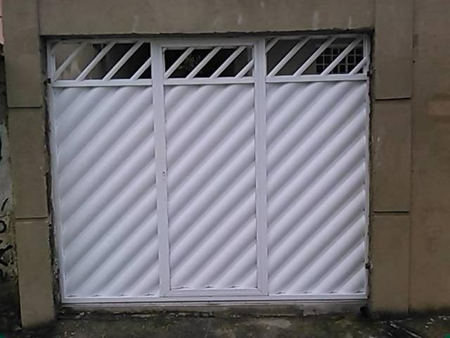 Portões de Garagem de Aluminio - Foto 3