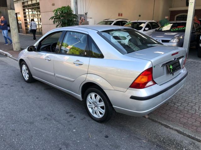 FORD FOCUS 2.0 GHIA SEDAN 16V - Foto 4