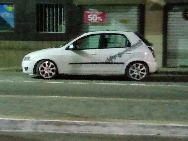 Vende-se celta 2006 conpleto 4 portas todo 2014 por dentro