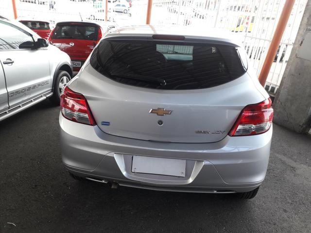 Vendo Chevrolet Onix 1.0 Flex completo - Foto 5