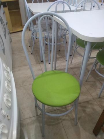 Mesa com 4 cadeiras - Foto 2
