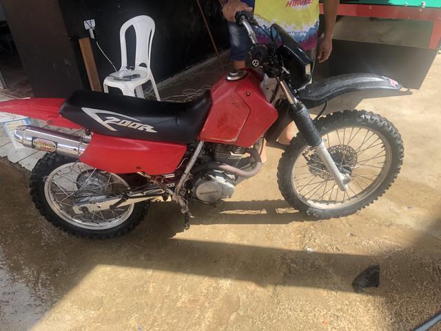 Vendo moto Xr200 boa para ramal - Foto 4