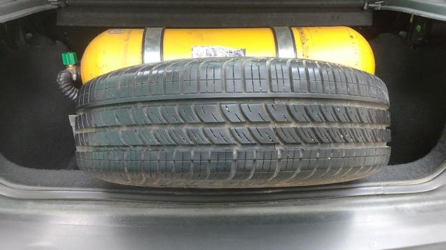 Gol 1.0 Completo - Foto 13