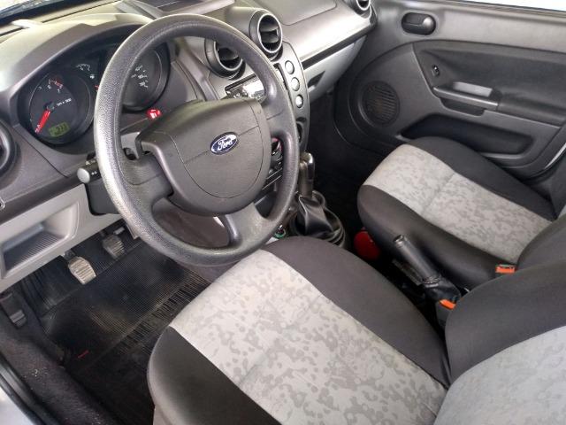 Fiesta Sedan 1.0 Class Completo Impecável BX Km "Impecável" - Foto 10