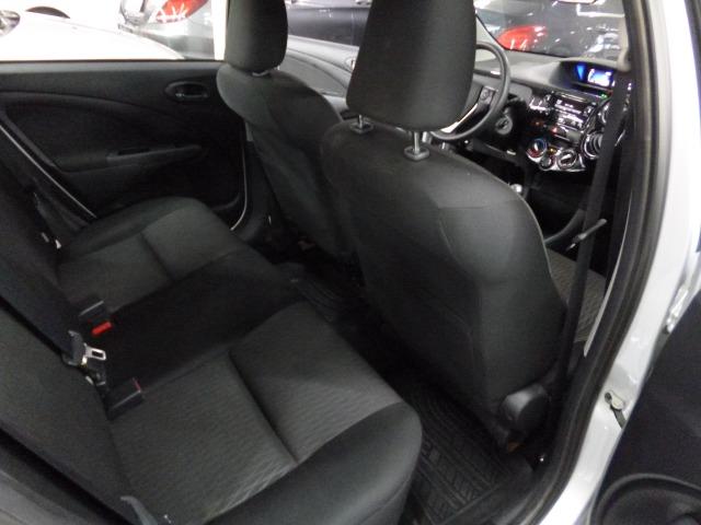 Toyota Etios XS 1.5 Manual - Foto 13