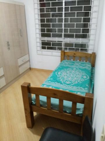 Quarto para moças estudantes no Água verde . Apenas R$ 500,00. Próximo ao IPO - Foto 3