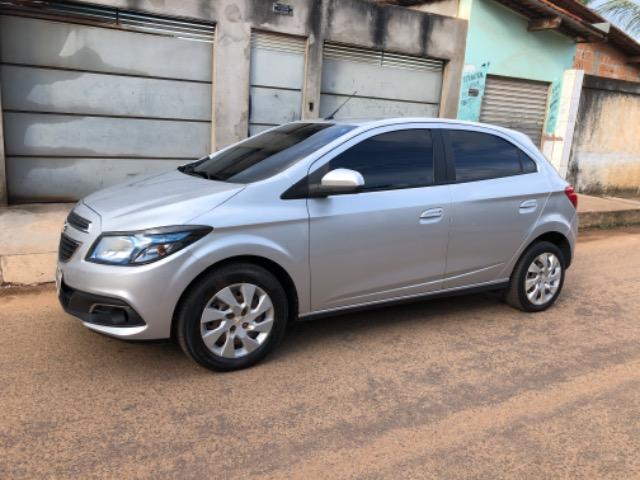 Onix hatch em dias interessados ligar o chamar no zap * - Foto 2