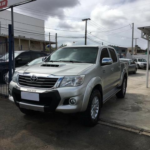 Toyota/Hilux SR V 4x4 - 2015 - Foto 2
