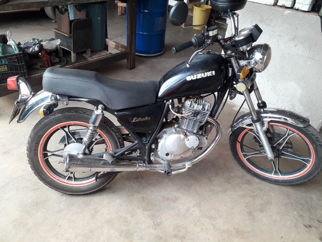 SUZUKI INTRUDER 125