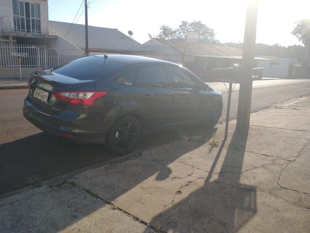 FORD FOCUS 2.0 SE PLUS
