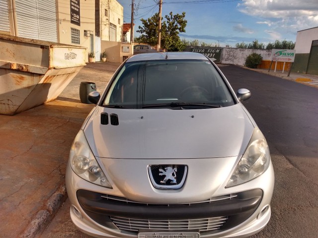 PEGEOUT 207 XR 1.4 2011