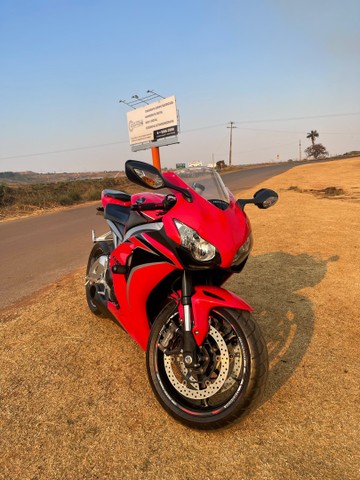 HONDA CBR 1000RR FIREBLADE