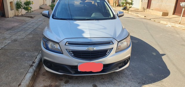 VENDO PRISMA 2015 AUTOMATICO 1.4
