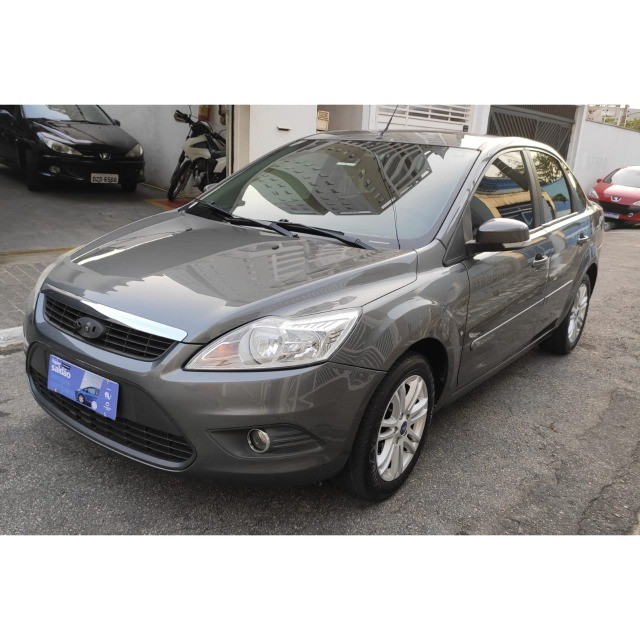 FORD FOCUS 2.0 SEDAN 2013 COMPLETO LINDO
