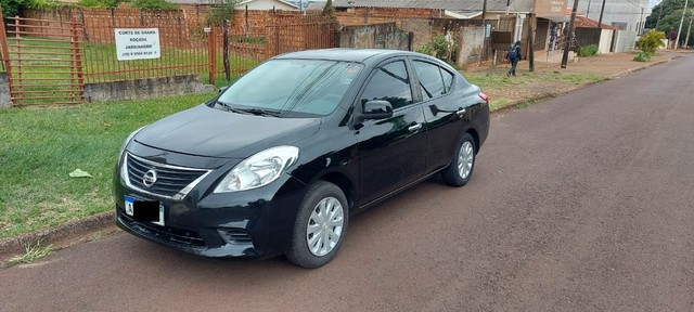 NISSAN VERSA SV