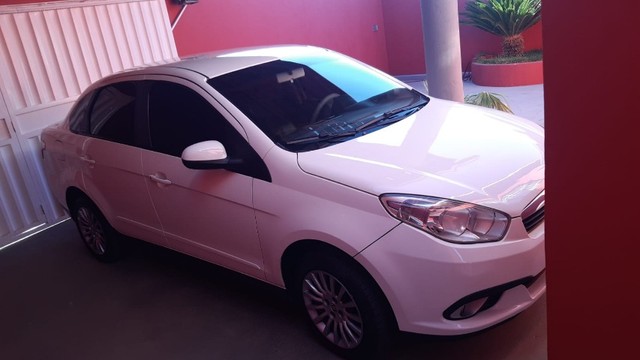 VENDO GRAND SIENA ATTRACTIV 1.4  CONSERVADISSÍMO 