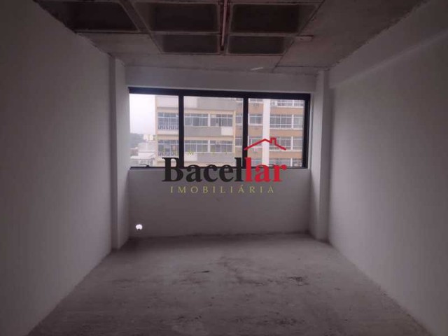 Sala : / Comercial / Tijuca