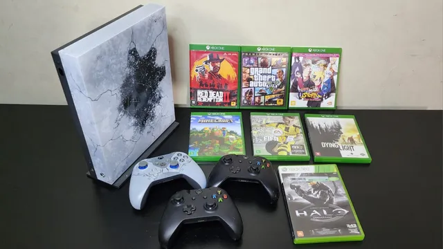 Console Xbox One S 1TB - Edição Especial Devil May Cry 5 Seminovo