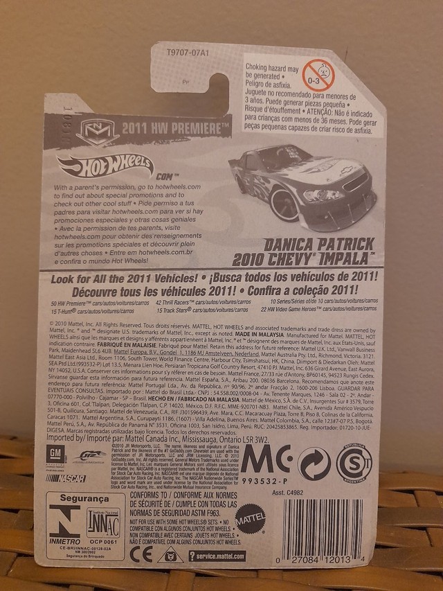 HOT WHEELS DANICA PATRICK 2010 CHEVY IMPALA  - Foto 4