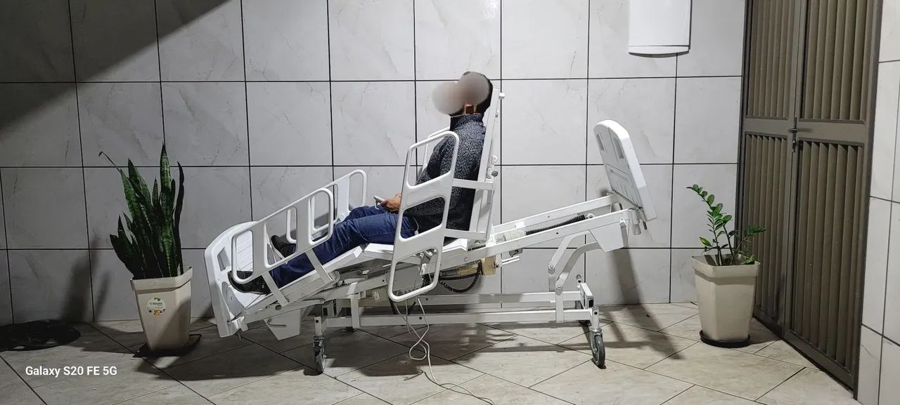 Cama hospitalar motorizada 8 movimentos  - Foto 4