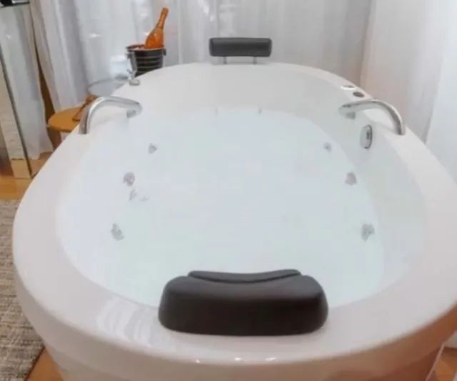 BANHEIRA OFURO COM HIDROMASSAGEM E ACIONADOR  - Foto 2