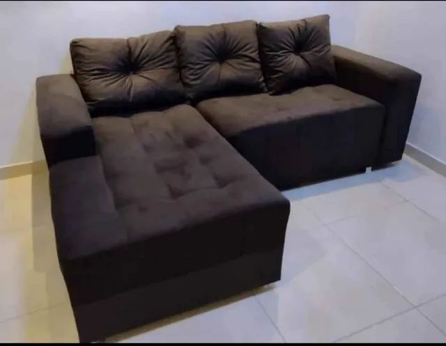 Sofá Cheyse 3 lugares mais puff de brinde entrega grátis  - Foto 2
