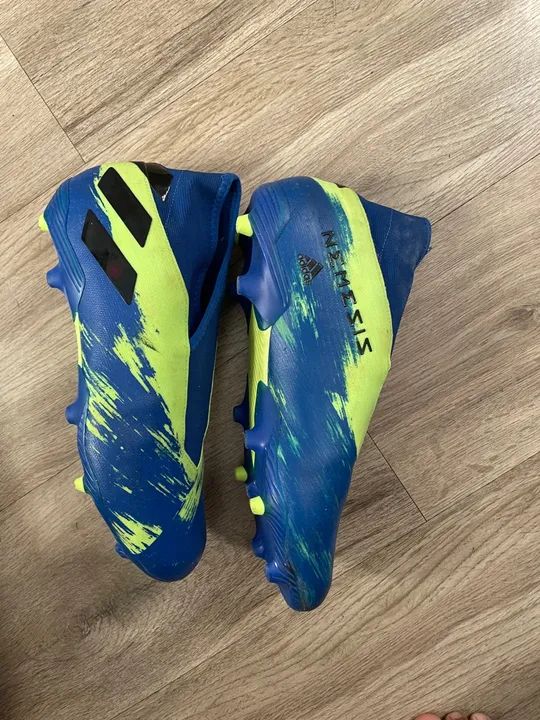 Chuteira nemeziz Pro Campo - Foto 2