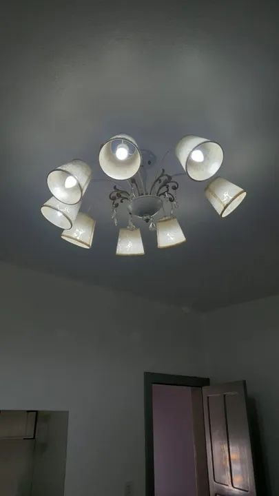 Lustre 8 Lâmpadas C/ Lâmpadas Inclusas - Foto 3