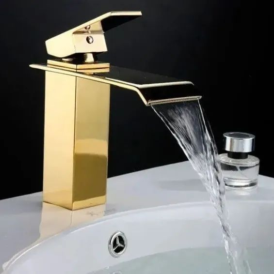 NOVA | Torneira Banheiro Dourada Cascata Metal Luxo Monocomando - Foto 2