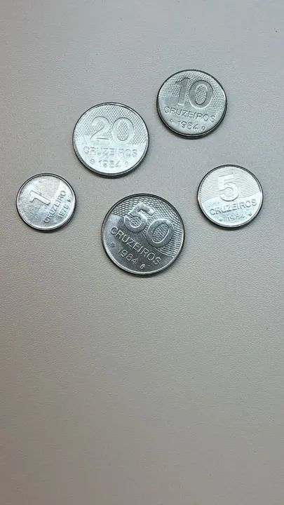 lote de cruzeiros e centavos