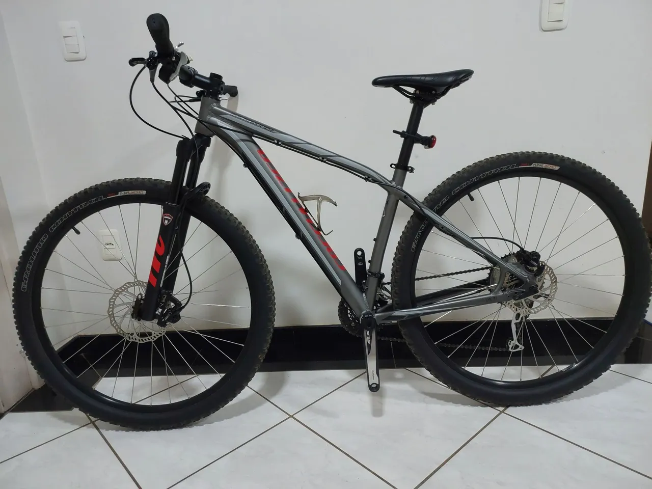 Bicicleta Specialized Rockhopper 29
